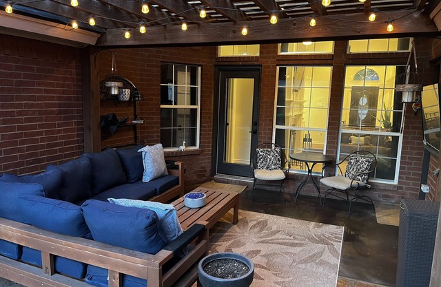 Family Friendly - The Dapper Den Inn
