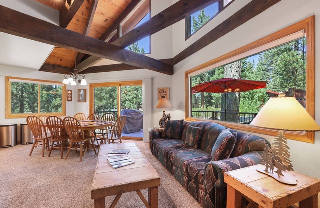 Family Friendly-Great Location-AC Prestigious Neighborhood; Lake, Town-3 miles