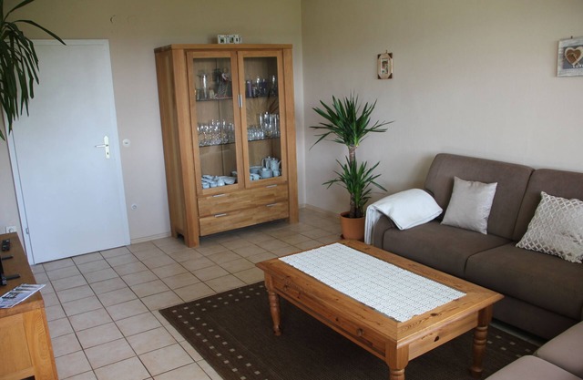 Family-friendly vacation home (120sqm) with terrace, sunbathing lawn and wonderful views