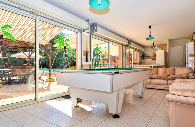 Family friendly vacation home in Vaucluse between Montélimar and Avignon.