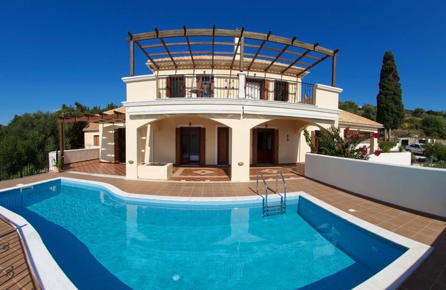 Family friendly villa with great surroundings close to village centre.