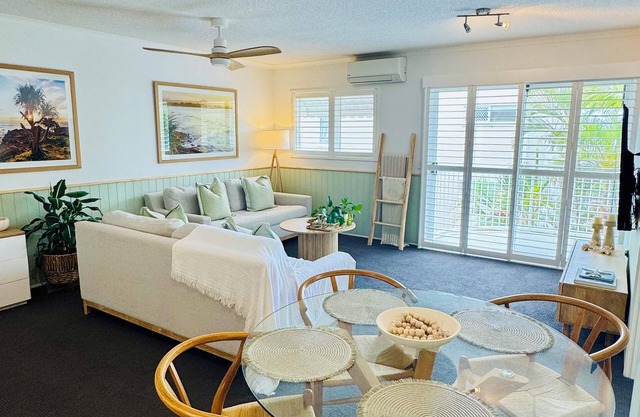 Family friendly, walking distance to beach and amenities