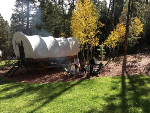 Family-Friendly Wagon Perfect for a Unique Glamping Experience in Utah