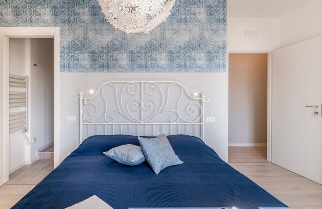 Family & Friends House - Chic Room