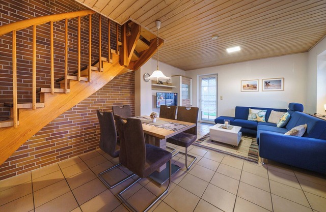 "Family fun and relaxation: Holiday home Achtern Diek 28A in Otterndorf!"
