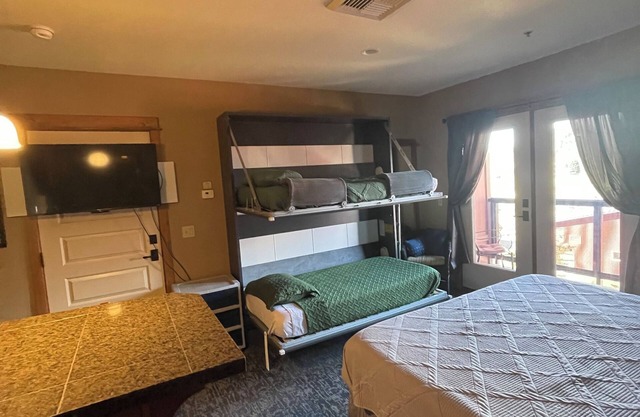 🏄‍♂️🥾 Family Fun * Murphy Bunkbeds * Silver Mtn 🚵❄️