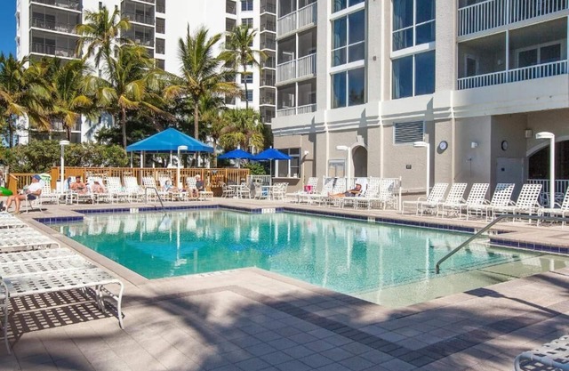 Family Getaway | Beachfront Unit with Pool for a Perfect Stay!