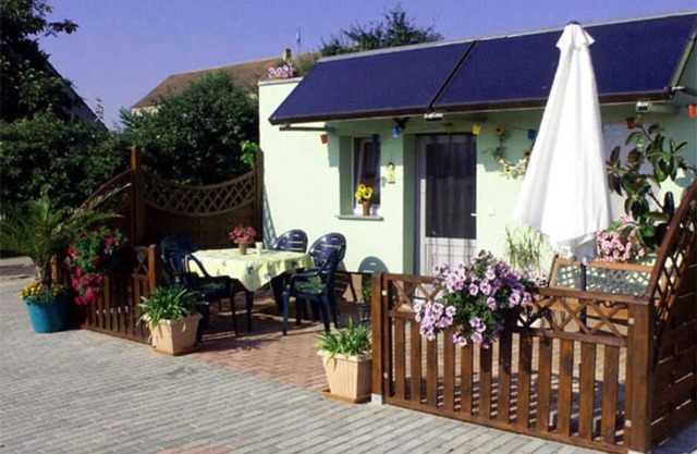 Family holiday home near Lake Kummerower - Holiday home (Völker, Iris)