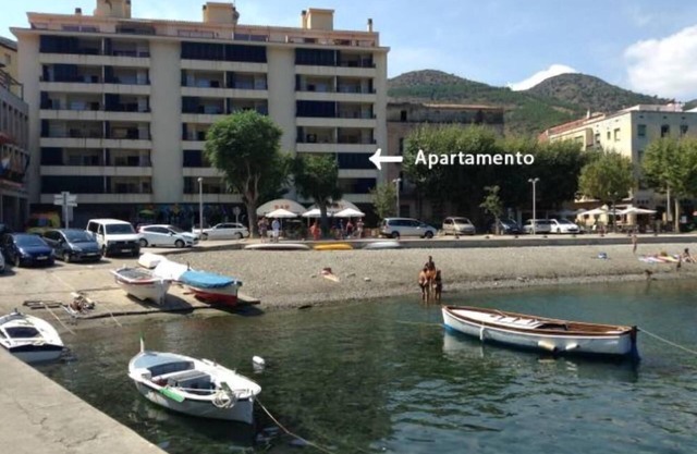 Family holiday on the Costa Brava, excellent views of the bay.