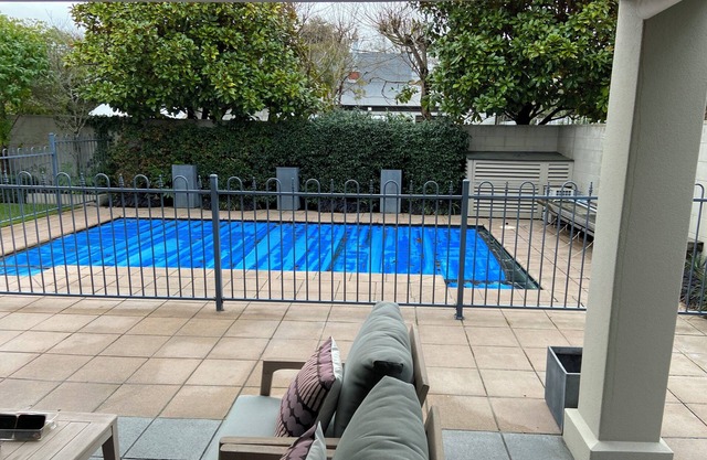Family Home in Merivale With Pooln3 Bedrooms, 2 Bathrooms