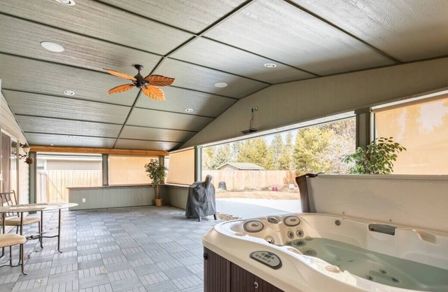 Family Home- Near Sunriver, Close to hiking and skiing