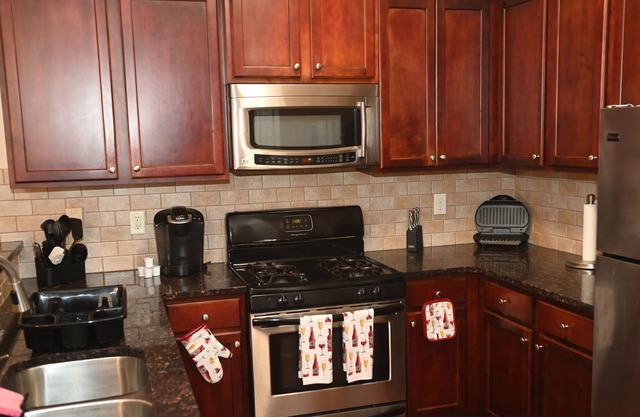 ⭐Family Home ~Six Flags~Braves 20mins from Downtown⭐