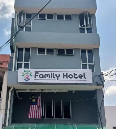FAMILY HOTEL
