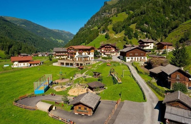 Family Hotel Oberkarteis - Family Room ca. 33m²