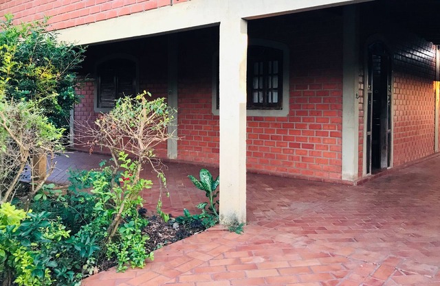 Family house: Comfortable, wide and excellent daily rate