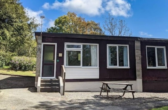 Family & Pet friendly 2 bedroom Chalet near Bude, Cornwall
