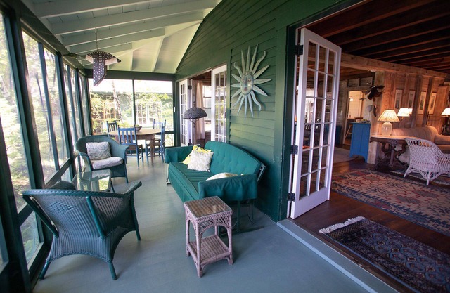 Family Retreat on Squam Lake, Tennis, Kayaks, Paddleboards, Dock.