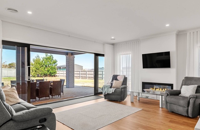Family retreat on ½ acre near Phillip Island — pet-friendly & modern.