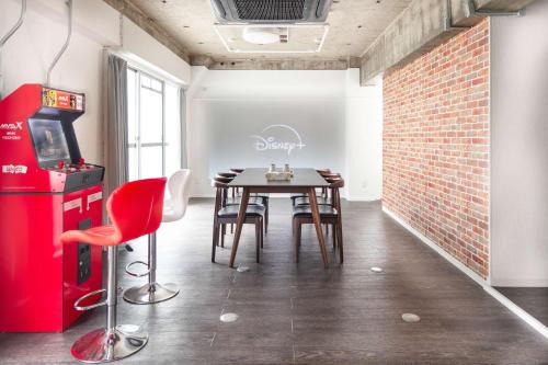 Family Stay Namba Shinsaibashi & Dotonbori Industrial Loft 6Pax