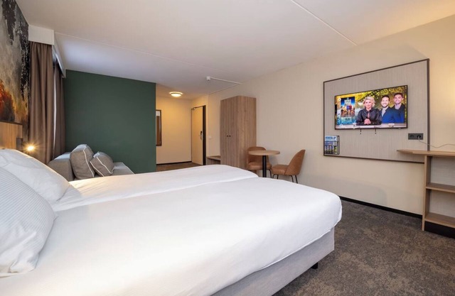 Family Stay Near Castle Gardens Brewery and Arcen Parks Free Parking