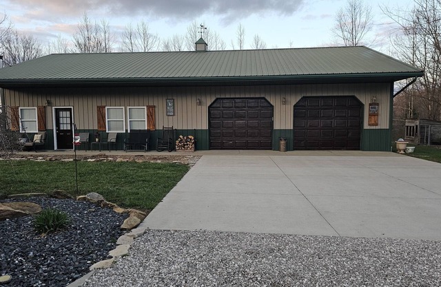 Family Style home -2 bedrooms 1 bath