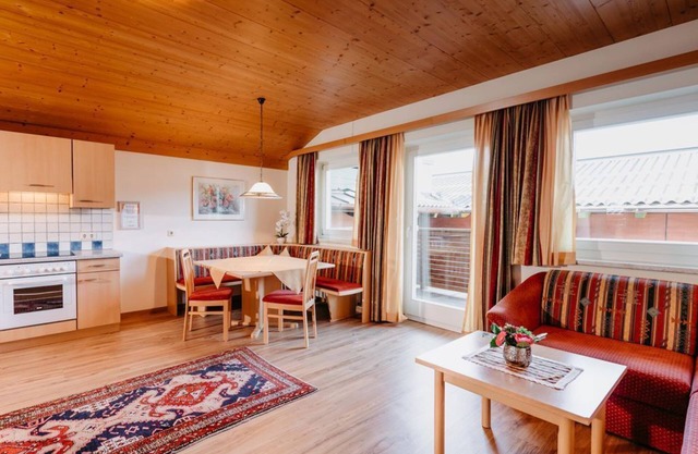 Family Suite Deluxe 1-3 - Hotel Taxerhof
