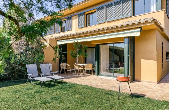 Family villa in Torremirona Resort