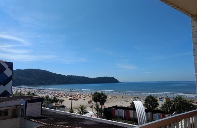 Family welcome ! .spacious apartment and very good location