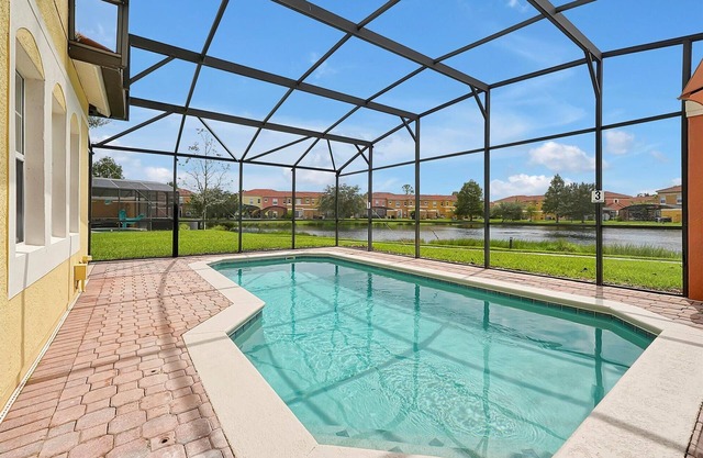 Fancy Lakefront 4BR Near Disney w/themed bedrooms