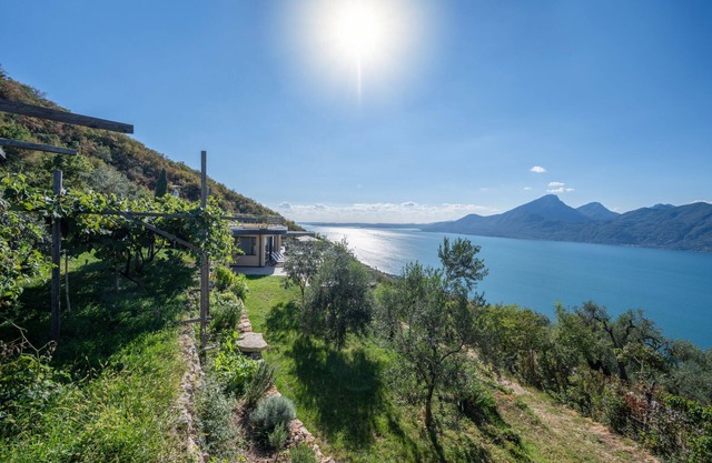 Fantastic villa with great lake view and large panoramic terrace