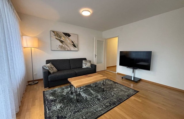 Fantastic 1BR flat in the city center (Sky11)