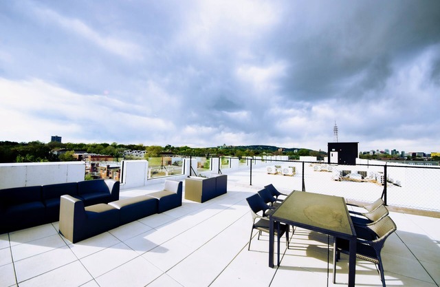 Fantastic* 2queen Beds*roof terrace gym
