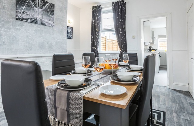 Fantastic 3-bedroom house in Swinton, Manchester