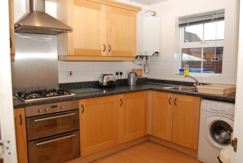Fantastic 4 bed house with 3 bathrooms in pleasant location