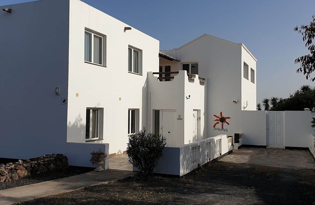 Fantastic 4 bedroom Villa with Hot tub, private pool and amazing views