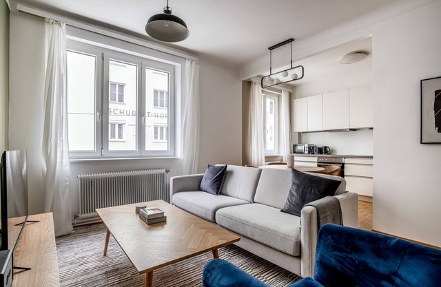 Fantastic Alsergrund 2BR w/Elevator, nr Dining & Tram, by Blueground