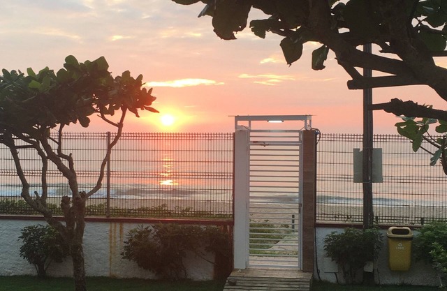 Fantastic Apartment Foot in the Sand Seafront- unique place for the whole family