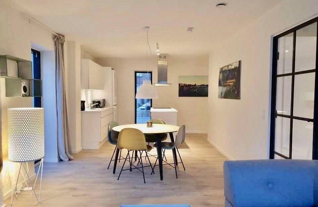 Fantastic apartment w/french balcony - 163