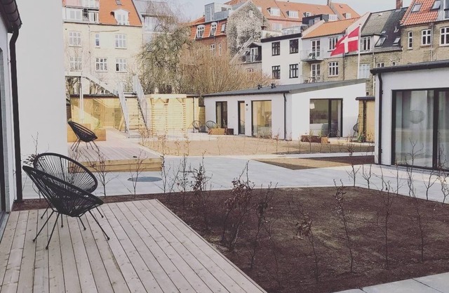 Fantastic apartment w/french balcony - 164
