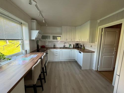 Fantastic Apartment with Fjellheisen as Your Nearest Neighbor