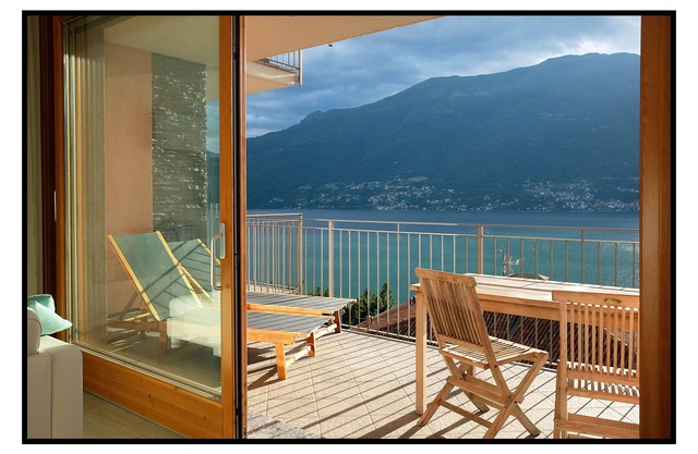 Fantastic apartment with a wonderful panoramic view of Lake Como