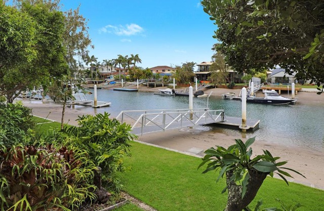 Fantastic Buddina Duplex