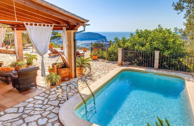 Fantastic Country House Finca Rural Es Pujol with Sea View, Pool, Terrace, Air Conditioning & Wi-Fi
