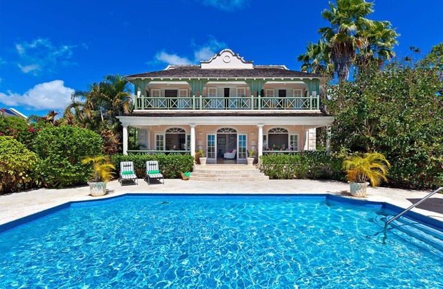 Fantastic Family Villa with Private Pool and Sea Views - Firefly