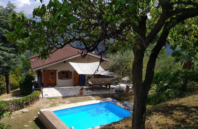 Fantastic house with private swimming pool at 5 km from the sea