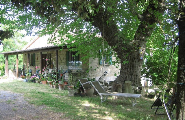FANTASTIC RURAL FULL HOUSE WITH RELAX IN HILL WITH SWIMMING POOL AND SAUNA
