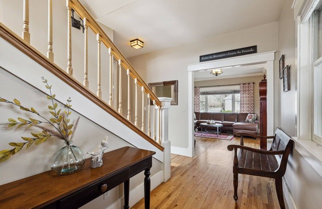 Fantastic location - walk to the university, downtown & multiple hiking trails.
