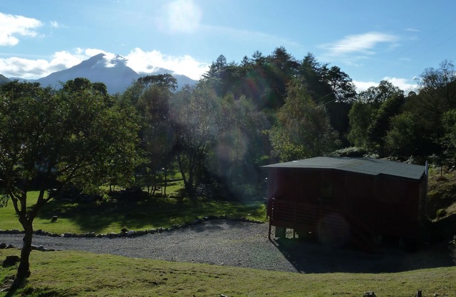 Fantastic Loch Side Lodge (sleeps 4) nr Glencoe, Fort William, Scottish Highland
