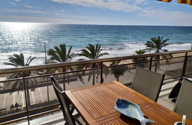 FANTASTIC PENTHOUSE BEACHFRONT