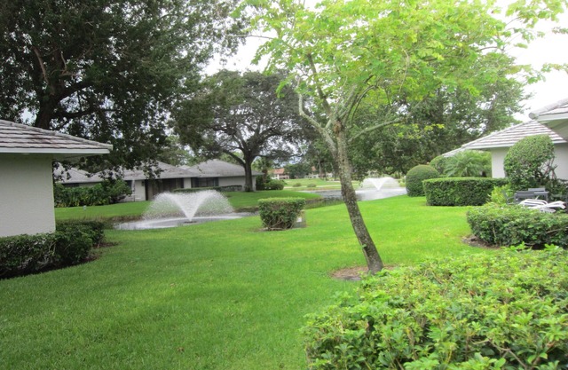 Fantastic PGA Club Cottage with Relaxing Pond and Fountain Views!
